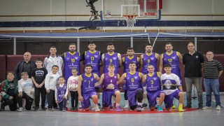 Akhisargücü potada dörtte dörtle zirvede...