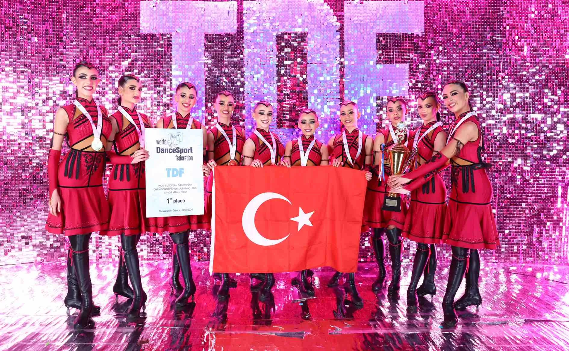 İzmirli dans sporcularının uluslararası başarısı