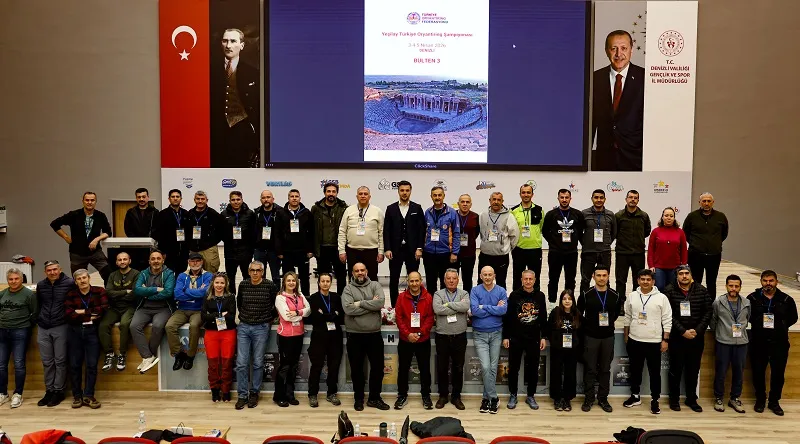 Türkiye Oryantiring Federasyon Başkanı Atilla Güler, hakemleri onore etti