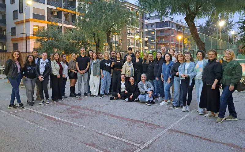 Karşıyaka Sanat Derneği Popüler Müzik Korosu ilk sınavında...