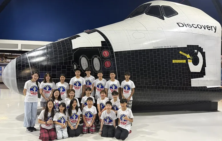 Uzay kampı için Vietnam'dan 8 bin kilometre yol aldılar...