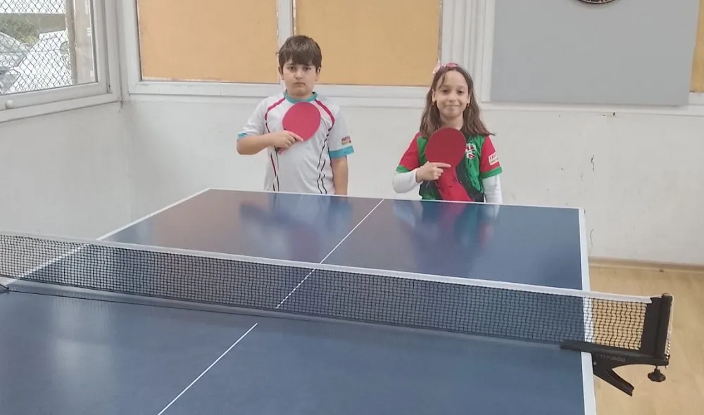 Bostanlısporlu masa tenisi sporcularının yaşları küçük, hedefleri büyük