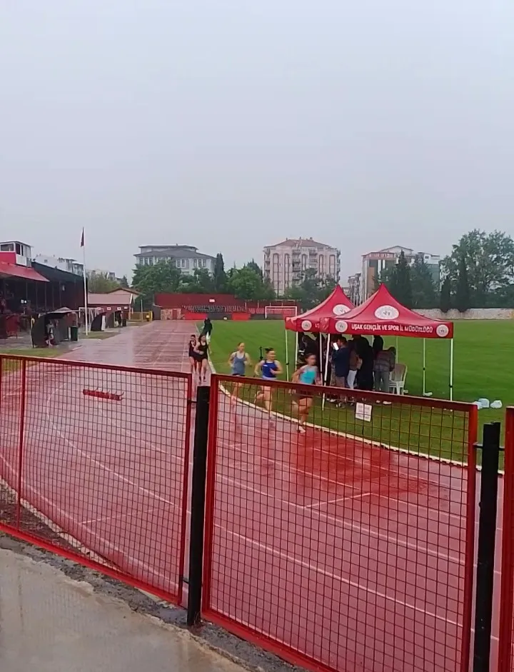 Yakıcı güneşte başladı, fırtınayla sona erdi…