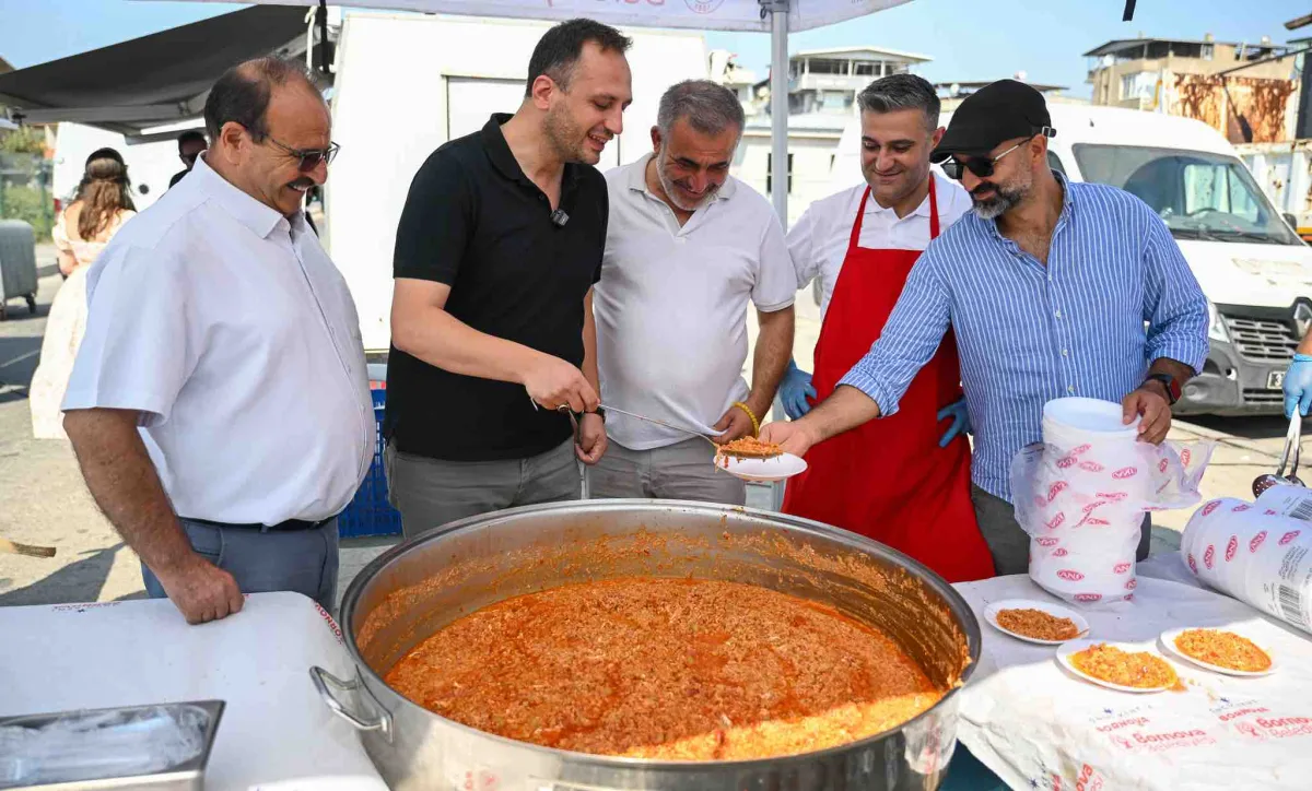 Türkiye’nin en büyüğünde Menemen Şenliği