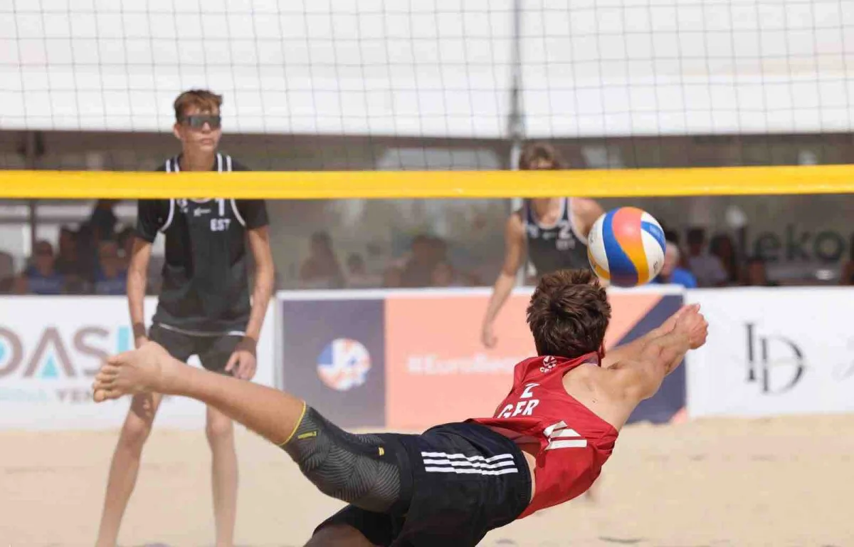 2026 CEV U18 Avrupa Plaj Voleybolu Şampiyonası’nda yarı finalistler belil oldu