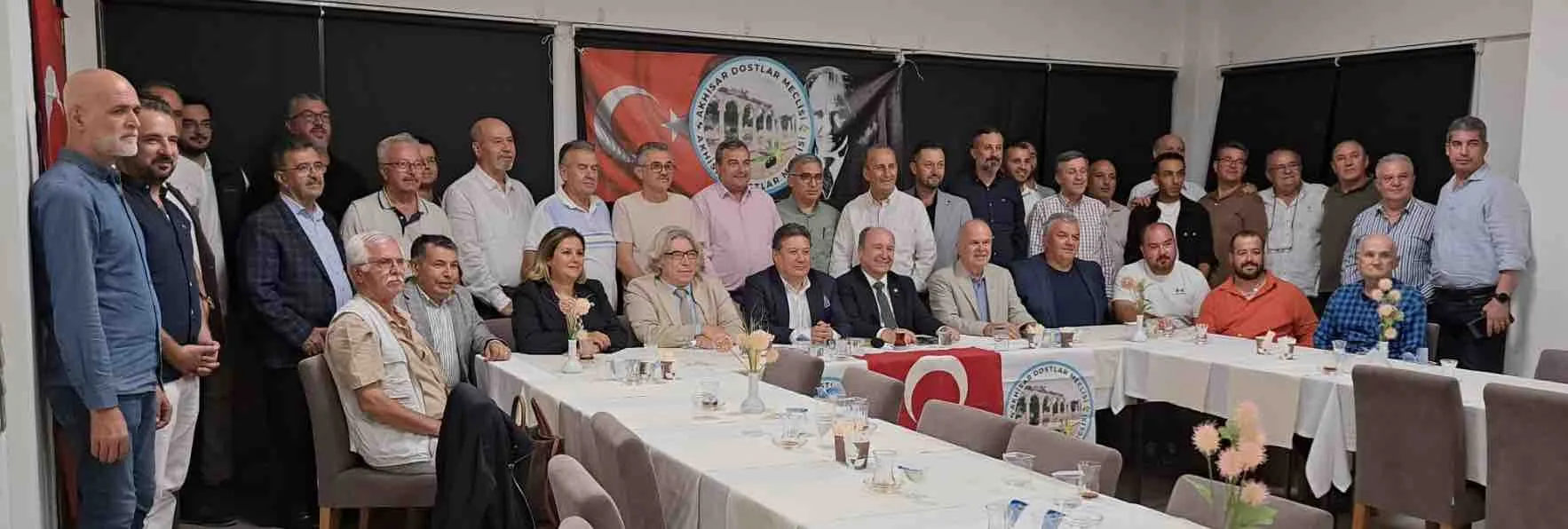 Akhisar Dostlar Meclisi'nde Akhisar TSO Başkan Adayı Ufuk Merde'ye "Tam not"