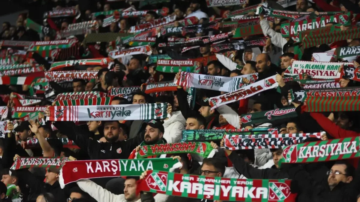 Karşıyaka taraftarları: Kendinize gelin