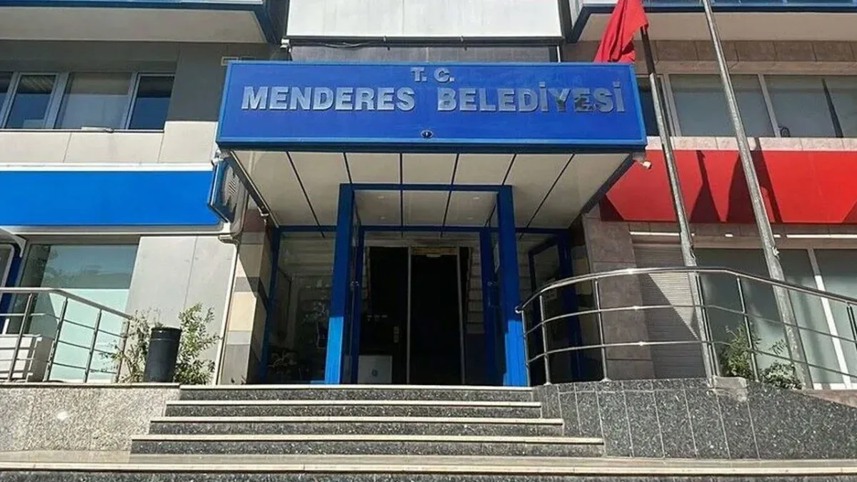 Menderes Belediyesi'ne yeni operasyon...