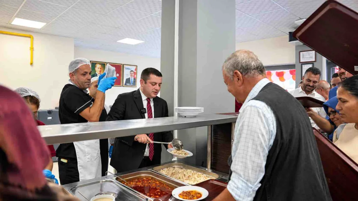 Torbalı’da aşevinden her gün sıcak yemek