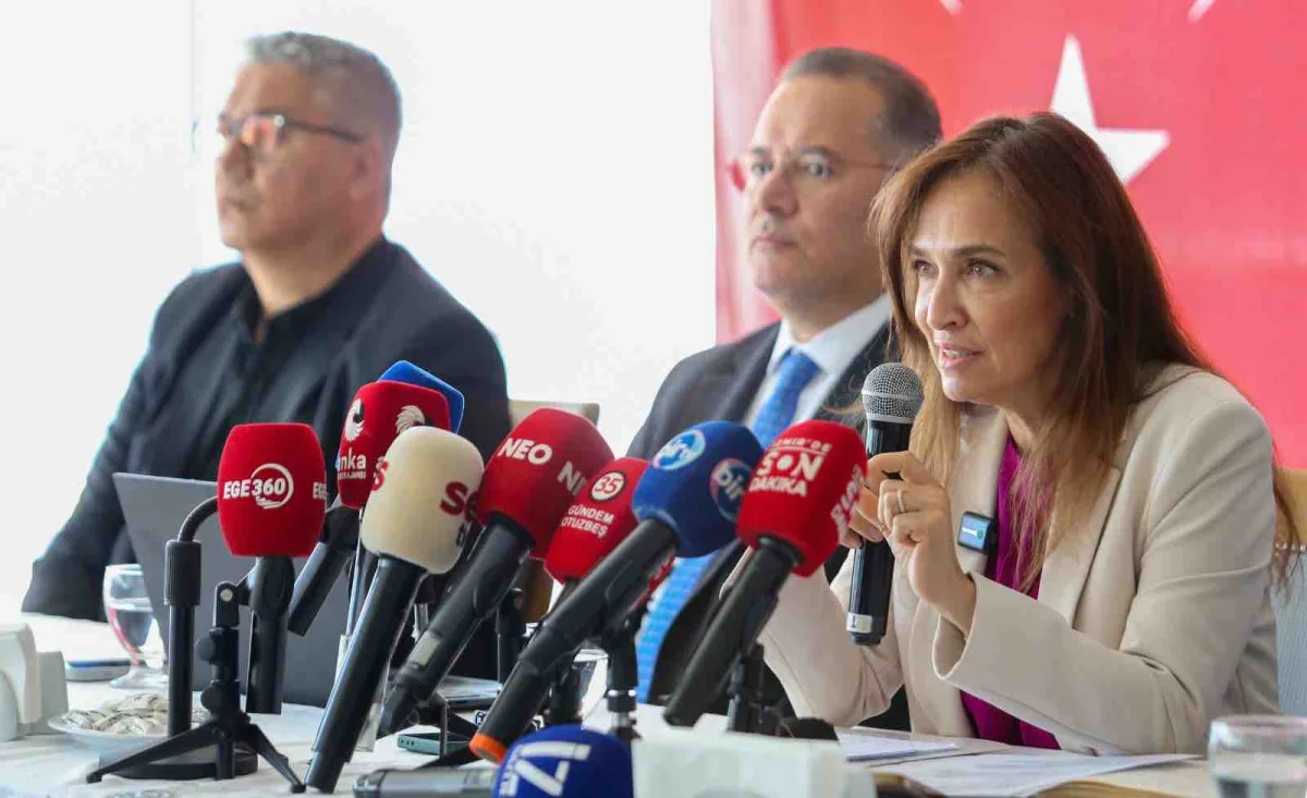 Yıldız Ünsal parti değiştireceği iddialarına yanıt verdi: "Seçildiğim yerdeyim"