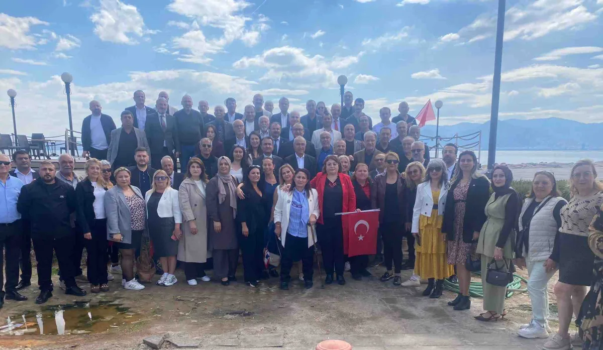 CHP Karşıyaka’dan STK’larla güç birliği buluşması