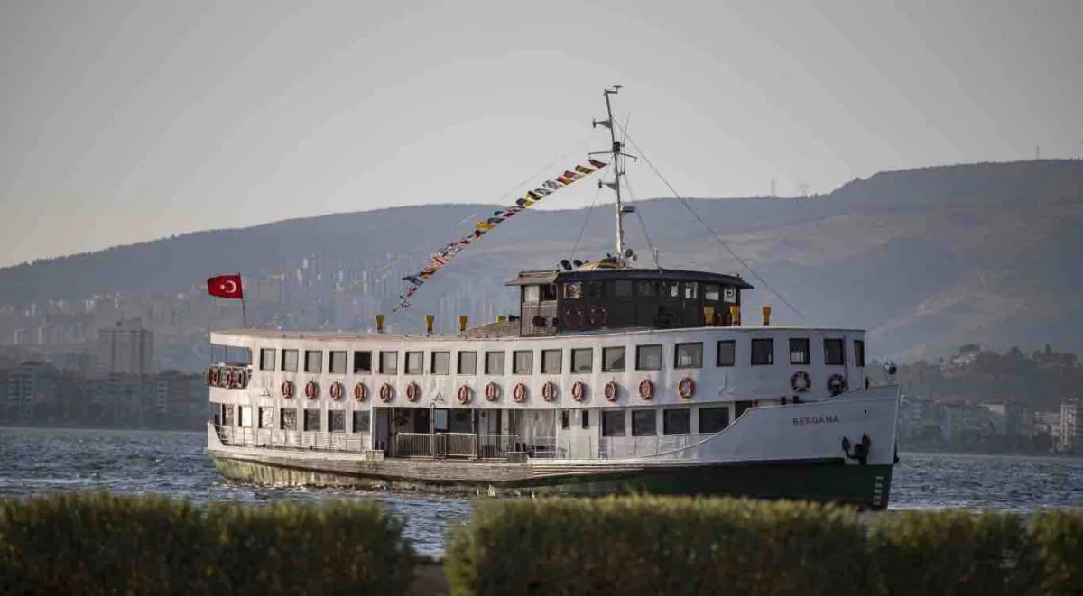 Bergama Vapuru ile tarihe yolculuk yeniden başlıyor