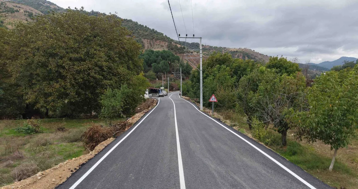İzmir'in en uzak yolu yenilendi