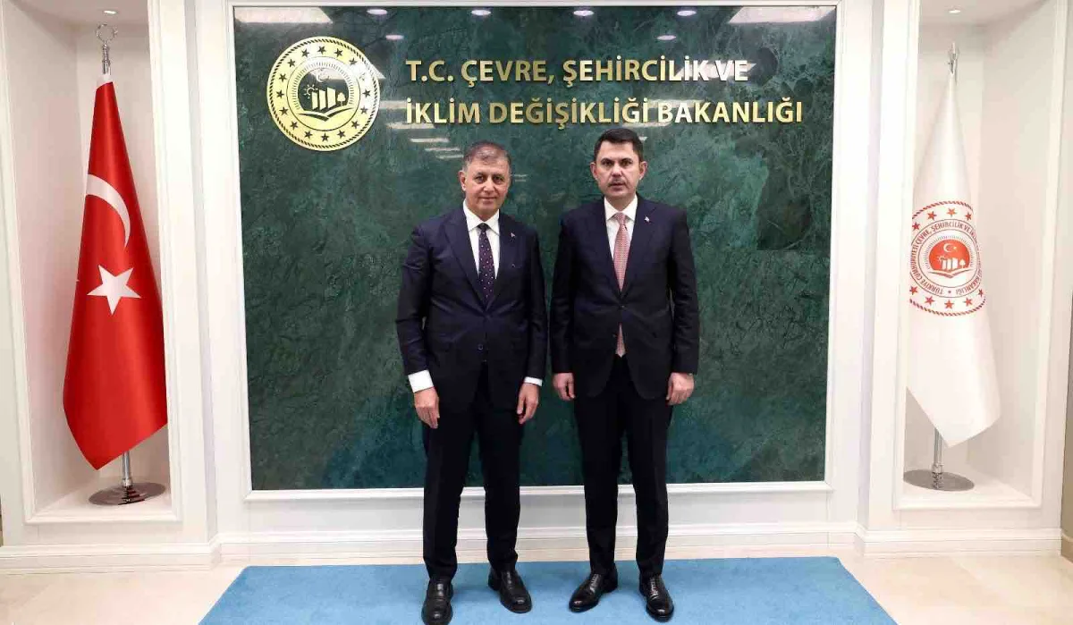 Başkan Tugay'dan Bakan Kurum'a ziyaret
