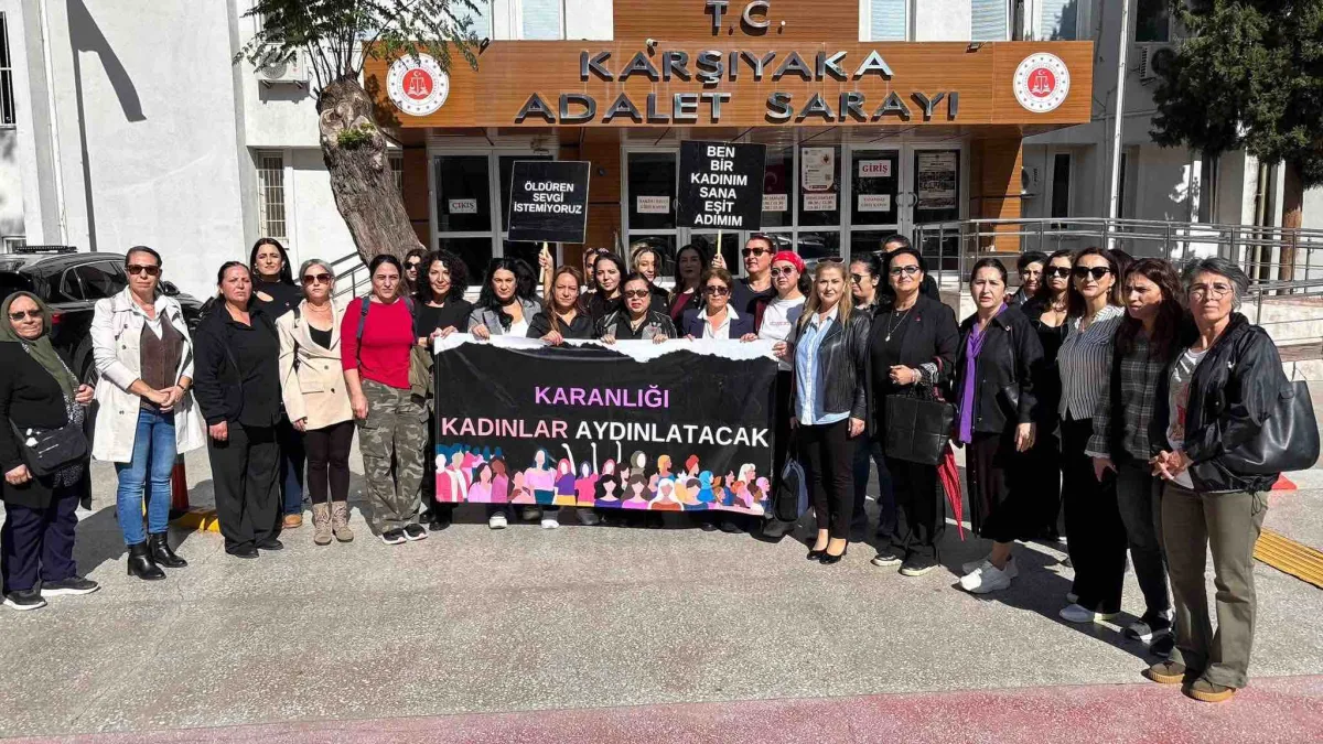 CHP Karşıyaka’da kadın hakları ve örgütsel dayanışma buluşması